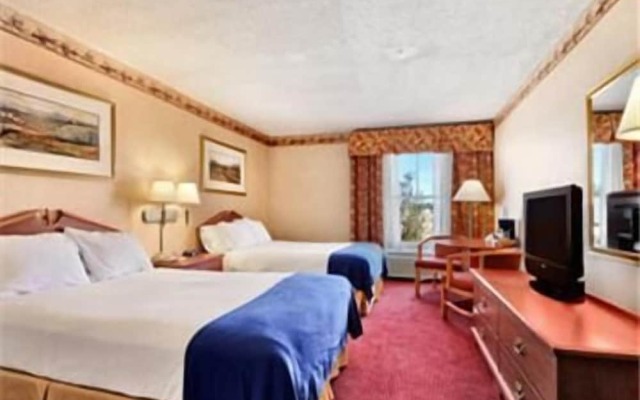 Fredericksburg Hill Country Hotel