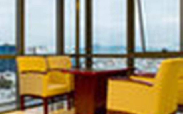 Danang Han River Hotel