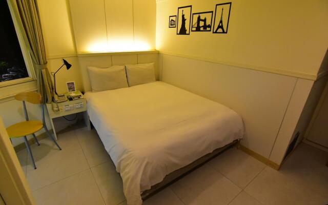 Kiwi Express Hotel - Zhong Zheng Branch