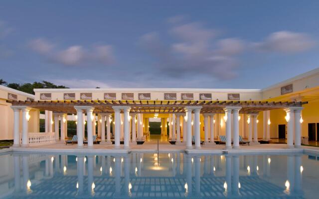 Grand Palladium Lady Hamilton Resort & Spa All Inclusive