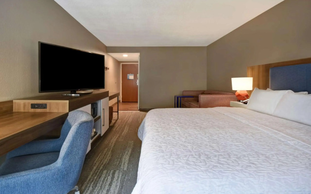 Hampton Inn Birmingham-Colonnade 280