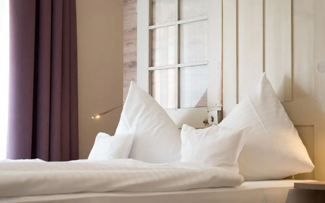 Weinbar und Hotel FahrAway