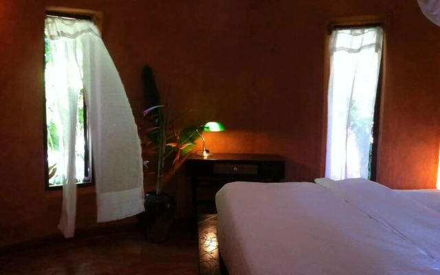Baan Dinlamun