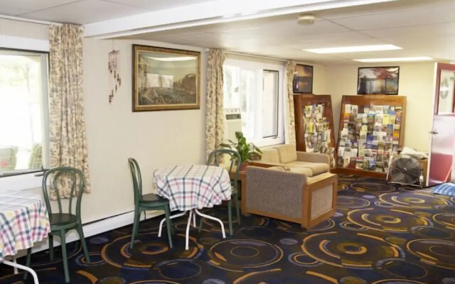 Sunset Motor Inn