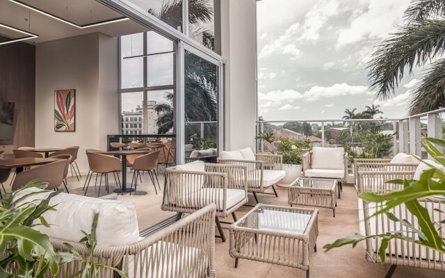 ÚNICO - Stay & Residences by AVA