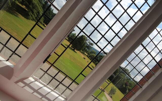 Caer Rhun Hall Hotel