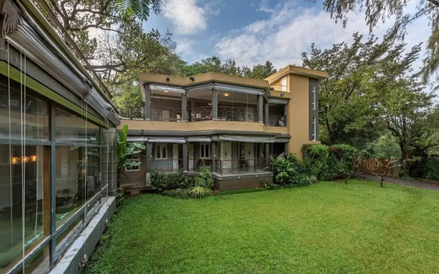 SaffronStays Odeon, Lonavala