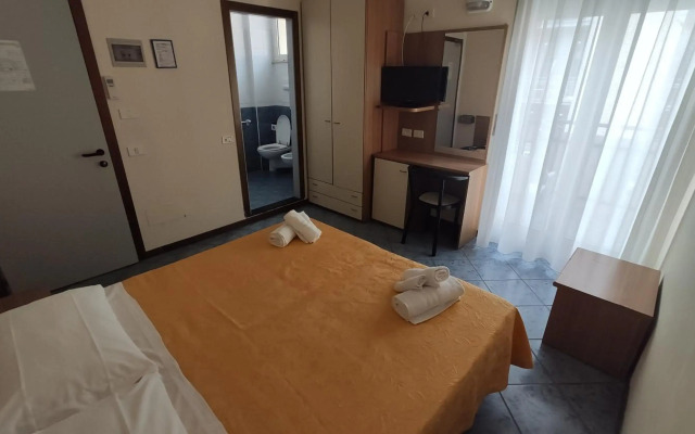 Hotel Corona