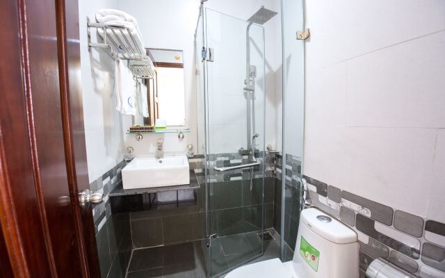 T Y Hotel & Apartment