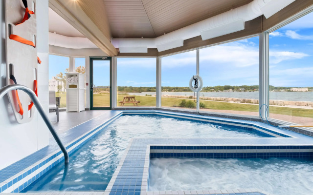 Best Western Inn On The Bay