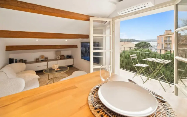 Bright Apartment - AC- 2P - Center of St Tropez