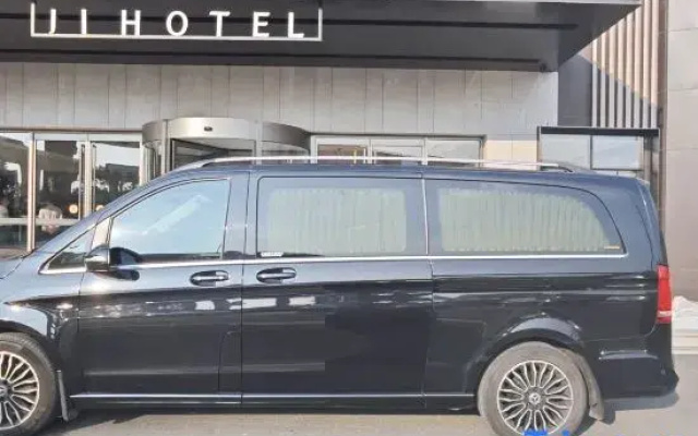JI Hotel (Nantong West Railway Station Avenue)