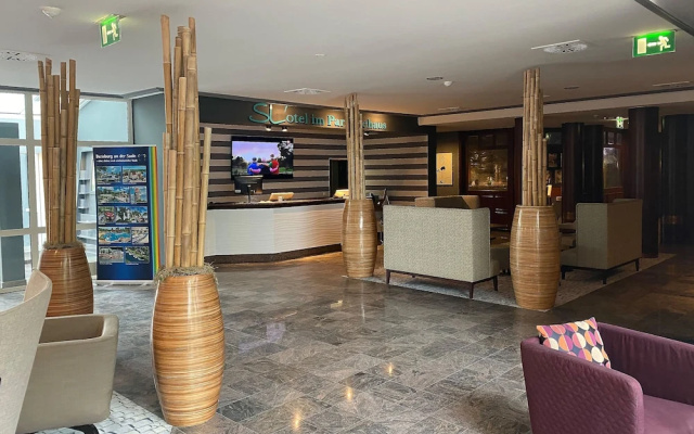 SL'otel im Parforcehaus