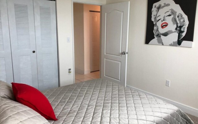 Sunny Isles 2 Bedroom