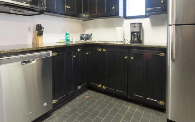 2 bedroom, East Broughton Street