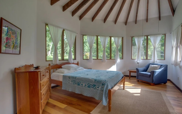 DuPlooys Jungle Lodge