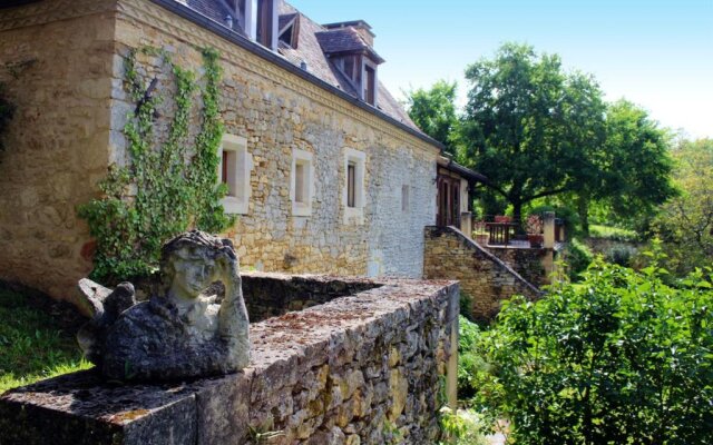Maison de 4 chambres avec piscine partagee et jardin amenage a Saint Cybranet