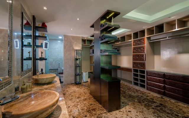 Classy 4-BR Seaview Villa at Surin Beach