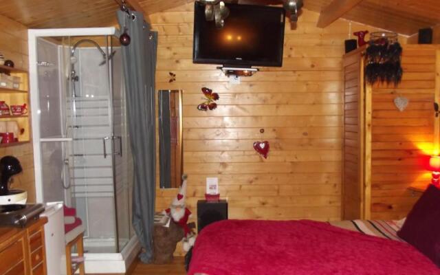 Au Cabanon Chez Nath - chbre d'hôtes - gîte