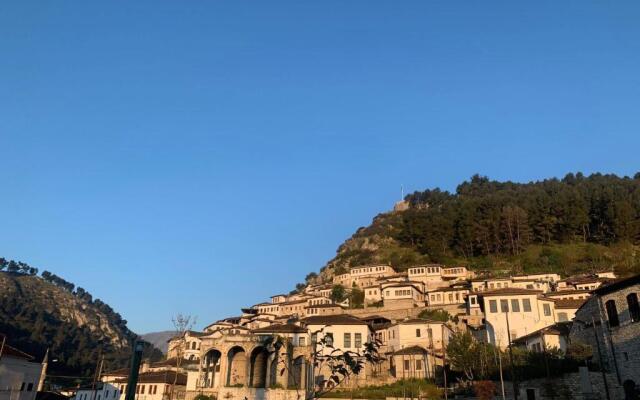 Arben Qemeri Guest House