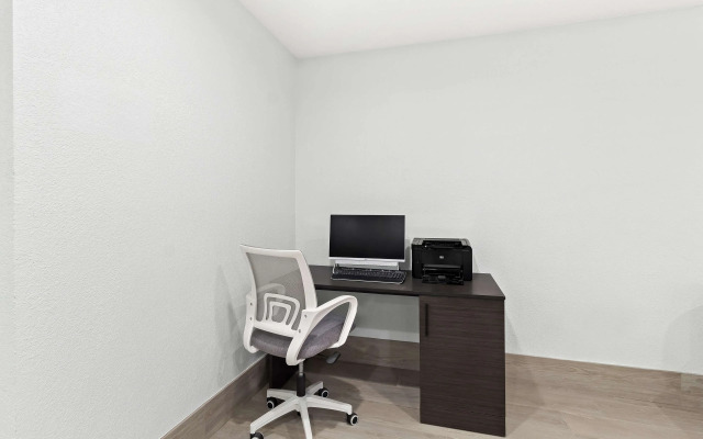 Surestay By Best Western Groves