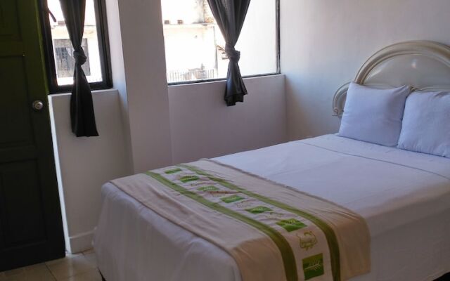 Tropicus 24 Suite Room With Balcony