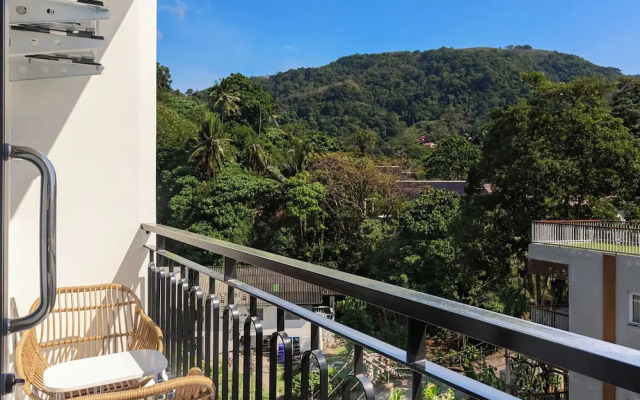 One bedroom Palmetto Condo Karon A608