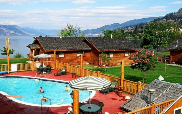 Sandy Beach Lodge