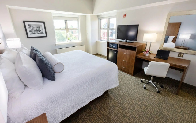 Kellogg Conference Hotel at Gallaudet University