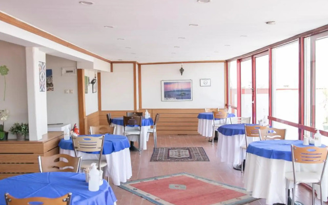 Hali Hotel