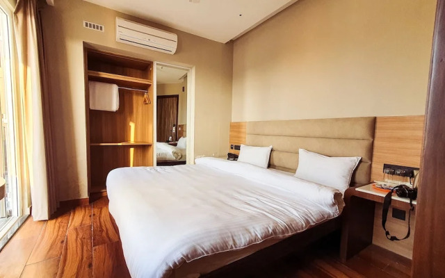 Aura Rooms
