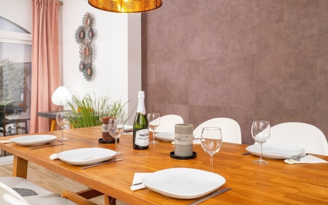 Townhouse with sea view in Torrequebrada