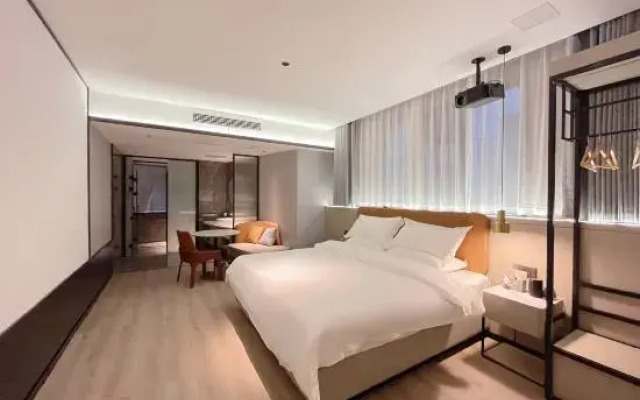 Zhicheng Select Hotel (Yongzhou Vocational and Technical School)