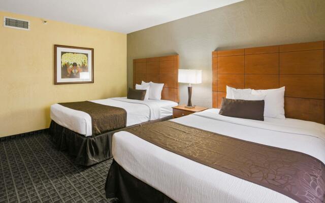 Best Western Plus Scottsdale Thunderbird Suites