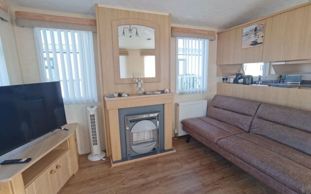 Sea and Mountain View Sunbeach Holiday Snowdonia