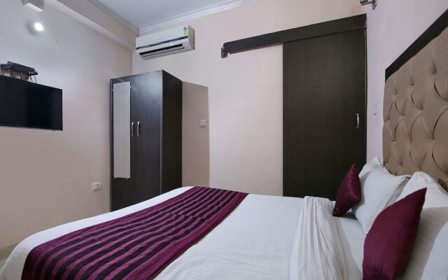 OYO 709 Hotel Cross Winds