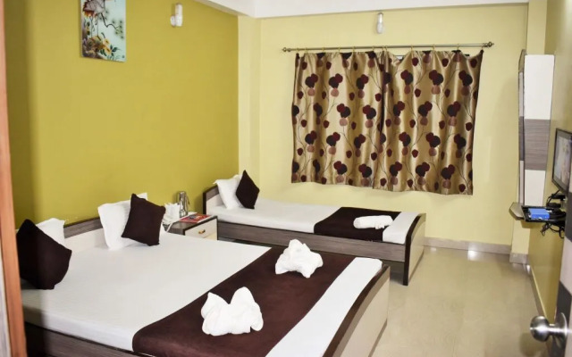 Hotel Debjyoti