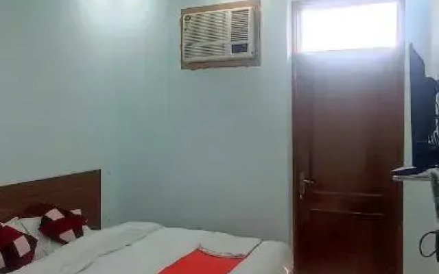Oyo 807575 Hotel Sawan