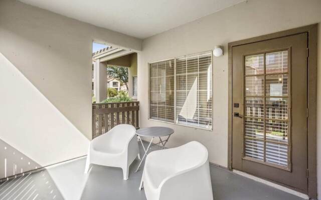 CozySuites TPC Scottsdale Parking & Pool