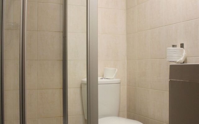 Victoria Station Hotel