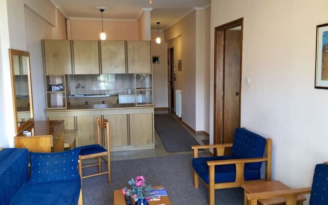 Idiston  Rooms & Suites