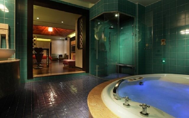 Royal Group Motel Chien Kuo Branch