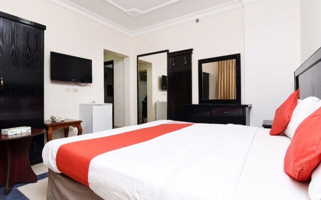 OYO 367 Season Hotel