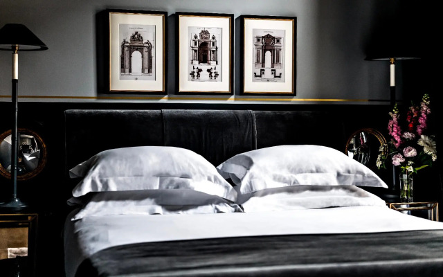 Monsieur George Hotel & Spa – Champs Elysées