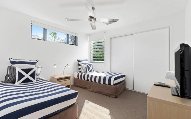 3 Alpha on Elanda Stunning Ocean View Apartment