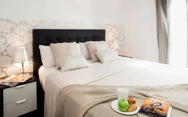 Aspasios Catedral Apartments