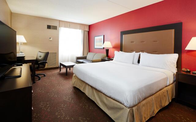 Holiday Inn Cincinnati Airport by IHG