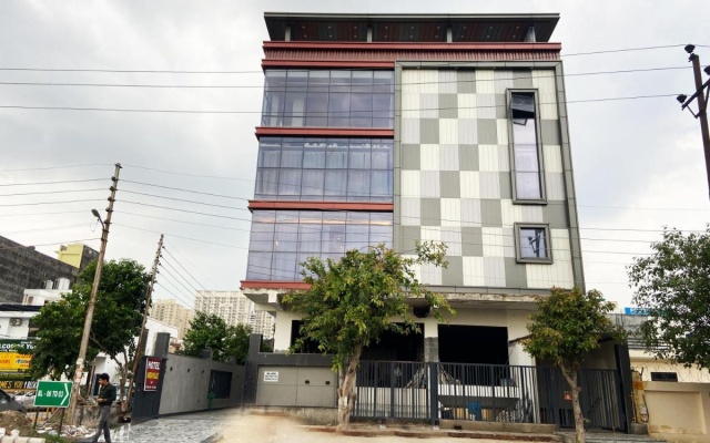 Hardik Palace By F9 Hotels