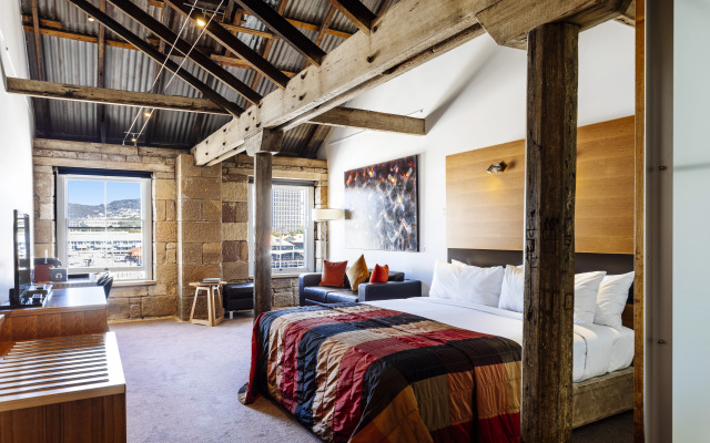 The Henry Jones Art Hotel