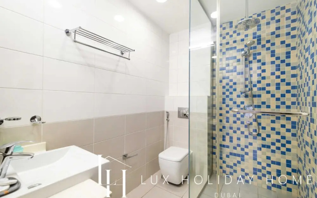 LUX Opulent Island Suite View 7